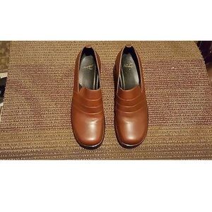 Dansko brown clogs